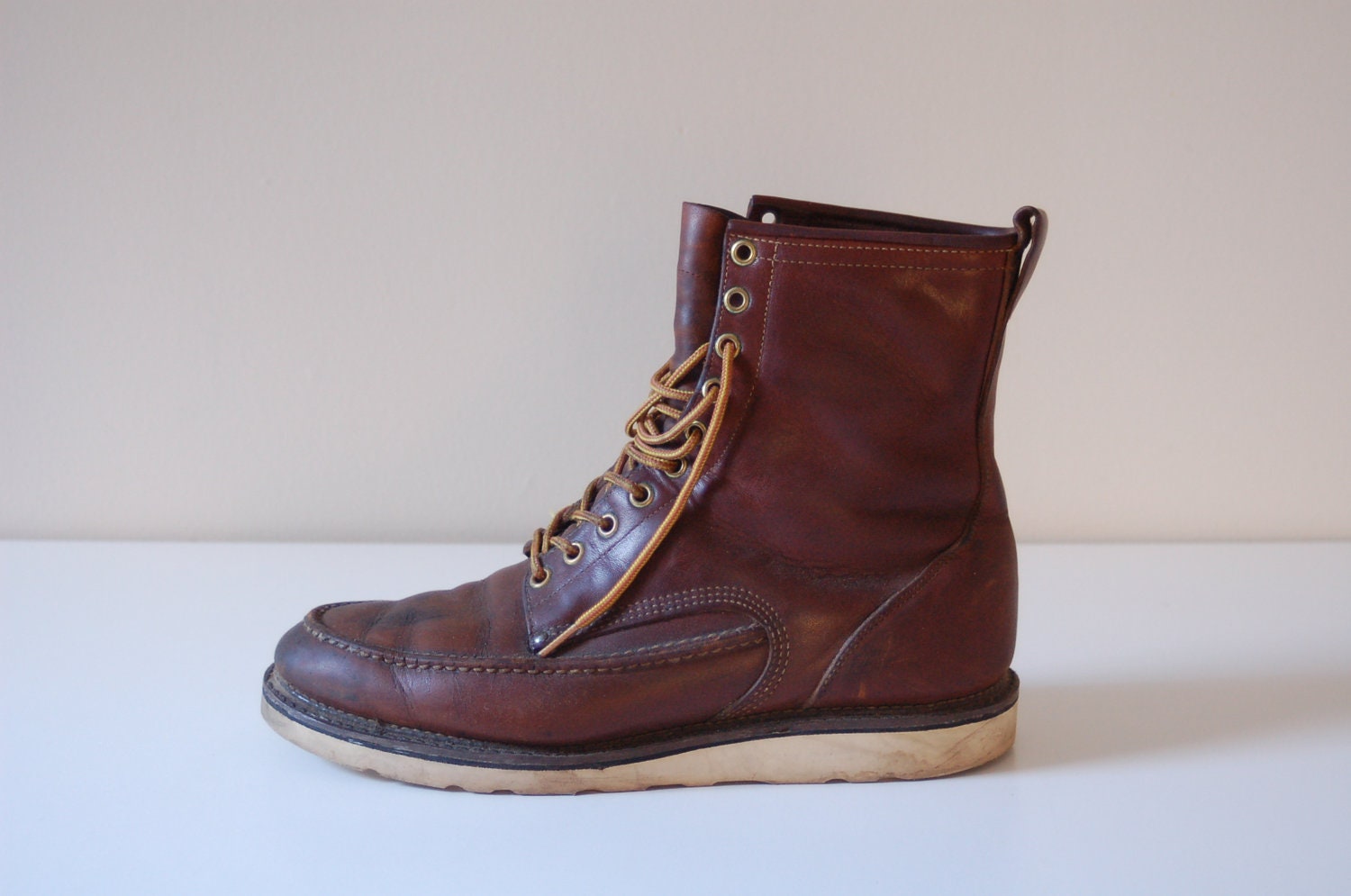 Vintage Mens Wolverine boots size:9 by WorkedGoods on Etsy