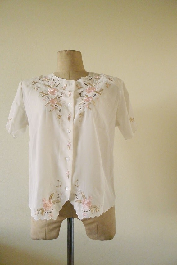 SALE vintage pastel rose embroidery short sleeve blouse