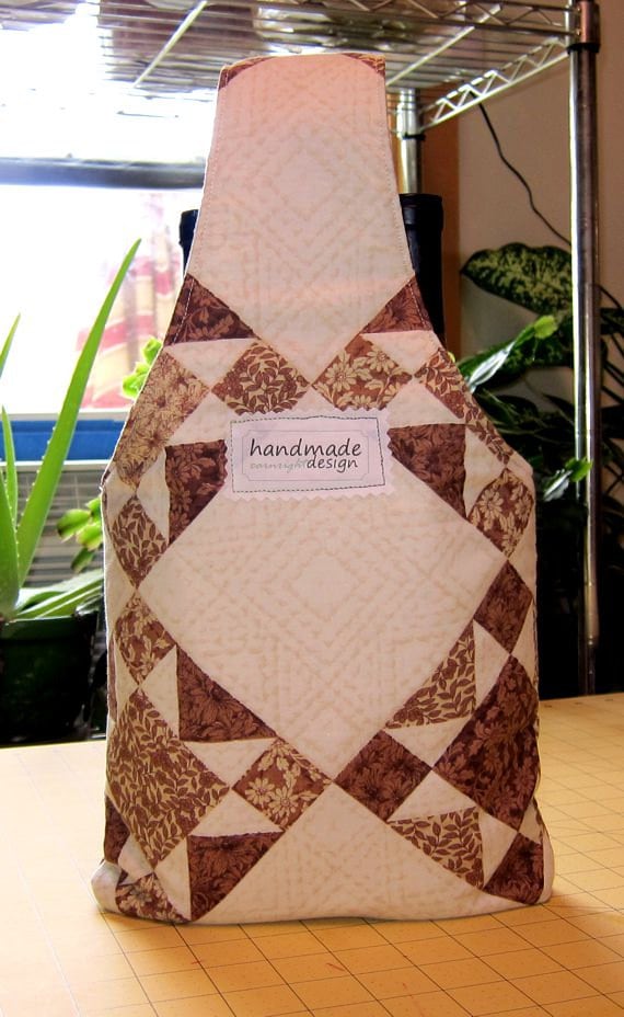 brown-quilt-pattern-wine-bottle-drink-bottle-or-lunch-tote