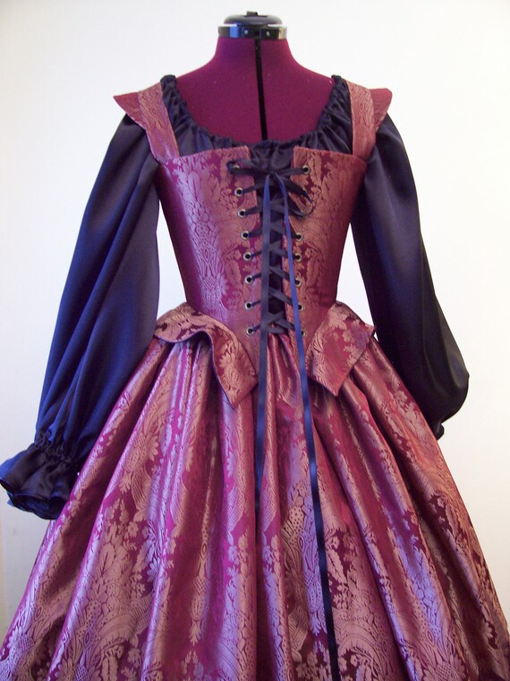 Elizabethan dress, Elizabethan costume, Medieval gown