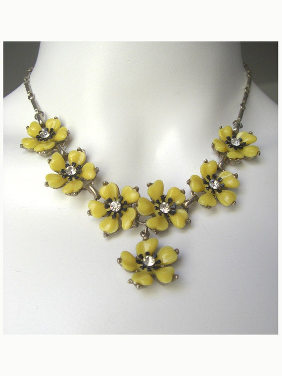 1950s necklace/ 50s jewelry / Rhinestone Necklace/ floral