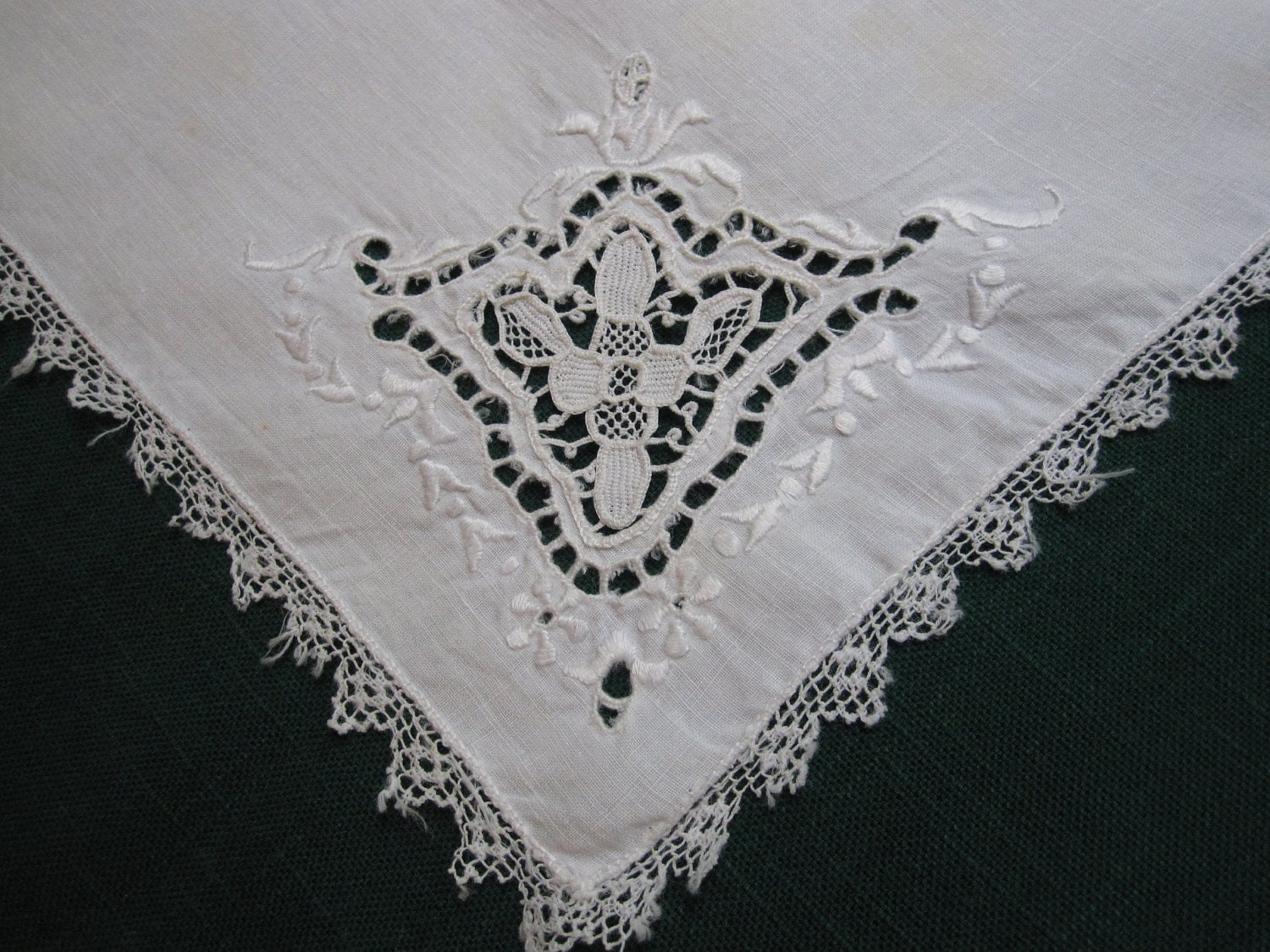 Antique Cutwork Embroidered Lace Trim Napkins