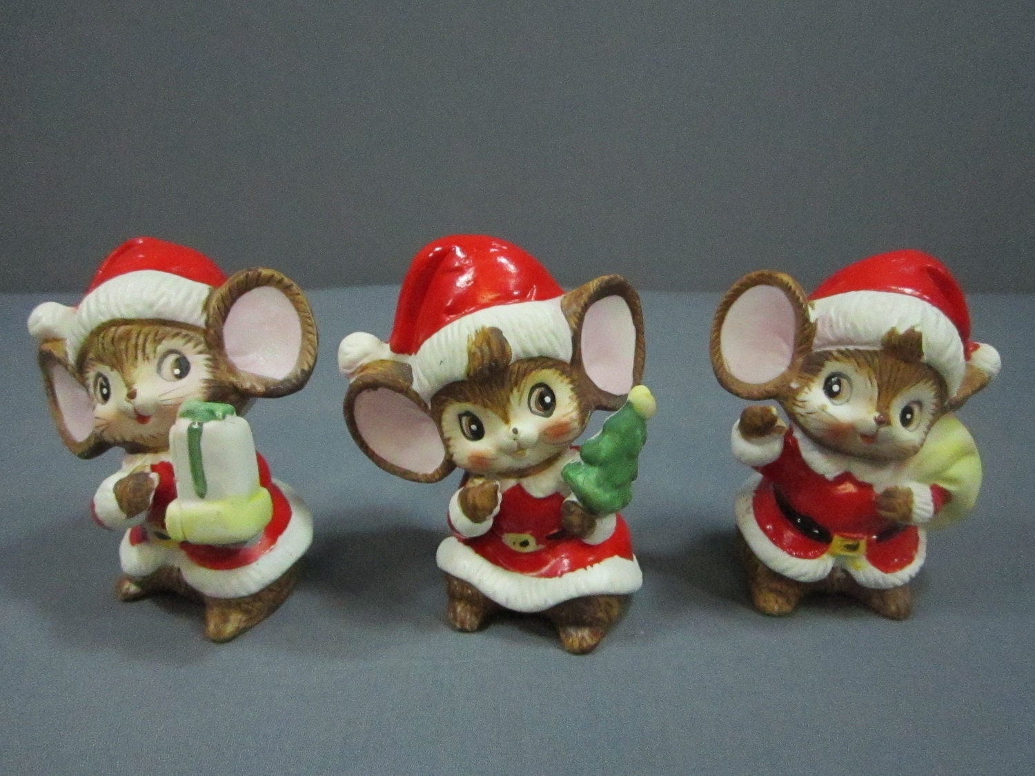 vintage christmas mouse figurine