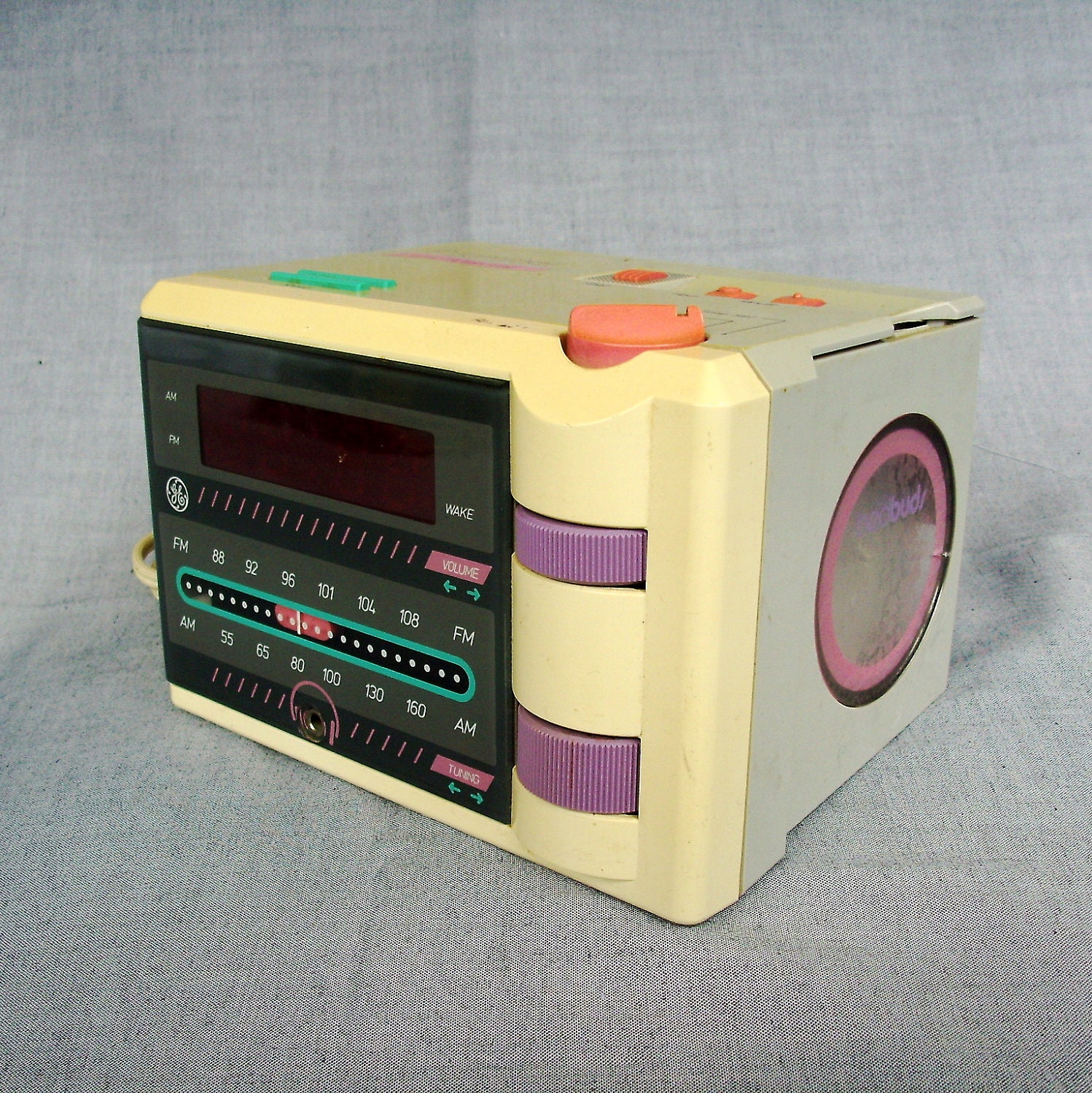 Vintage Radio Alarm Clock 1980s GE P'Jammer in Pink and