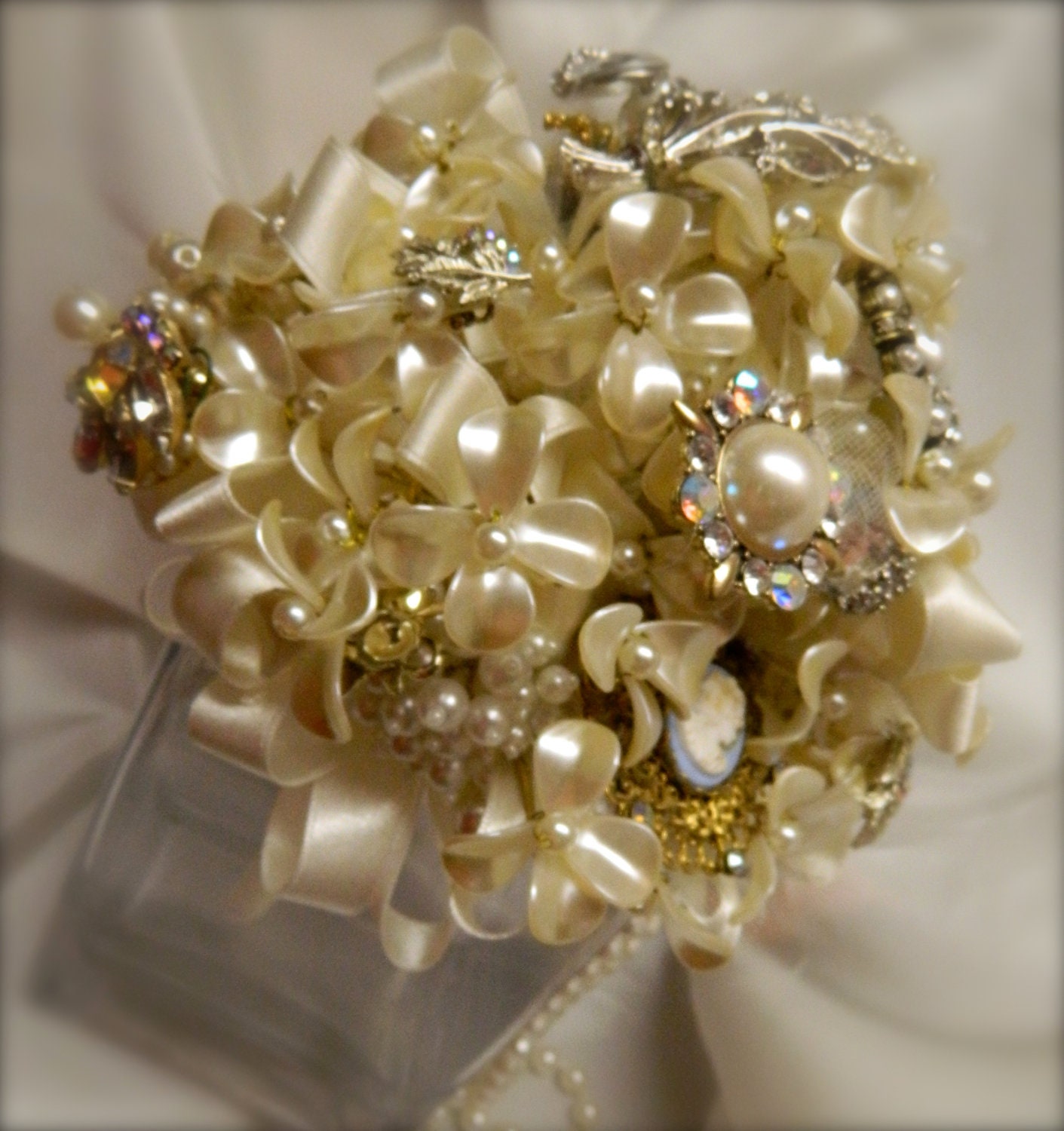 Beautiful Bridal Brooch Bouquet