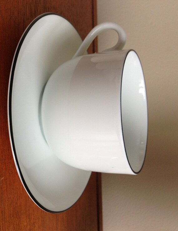 Set of 4 vintage Danish design tea coffee cups saucers china