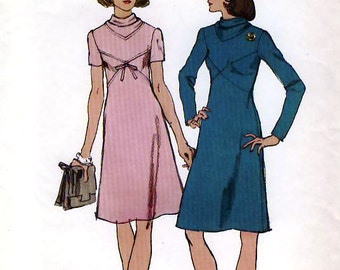 Simplicity 5790 Vintage 70s Misses' Dress Sewing Pattern - Uncut - Size 10 - Bust 32.5
