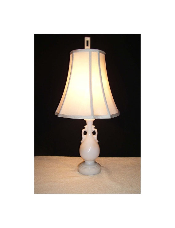 Vintage ALADDIN ALACITE Art Deco Table Lamp Glass Finial WORKS