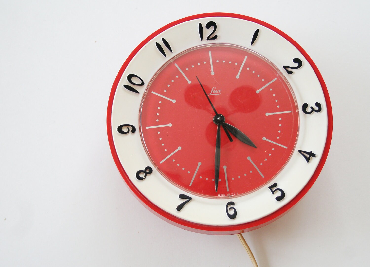 Vintage 1950 Lux Red Clock