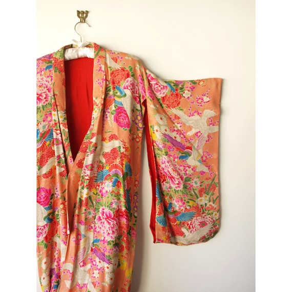 Vintage Silk Kimono Colorful Floral Pattern Dressing Gown