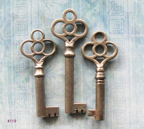 Antique Skeleton Key Gothic Gunmetal Lock Hardware by FOUNDLINGS