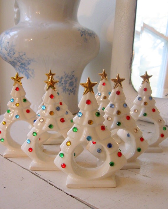Christmas Tree Napkin Ring Set of 7 with Sparkles