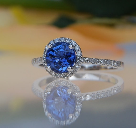 0.97ct Round blue cornflower sapphire diamond ring 14k white