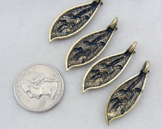 Set of 4 Small Antique Gold-tone Lizard Pendants