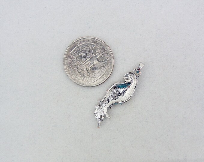 Small Silver-tone Parrot Bird Charm Pendant with Rhinestones