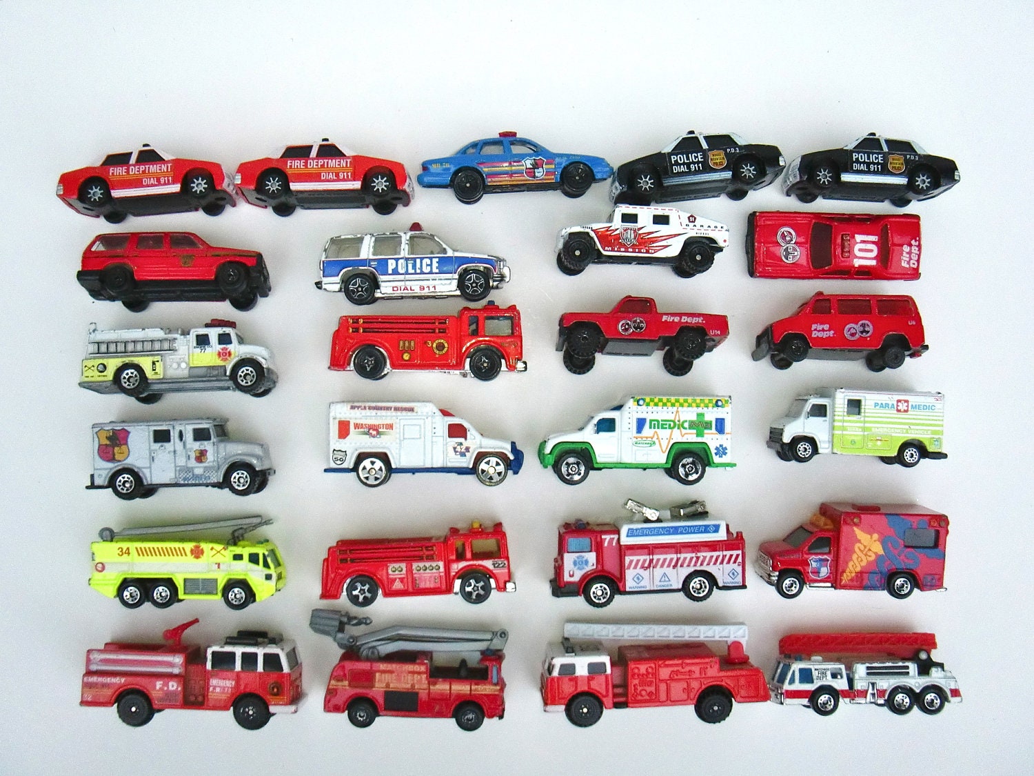 Large Lot of 25 Collectible Die Cast Model Emergency Rescue