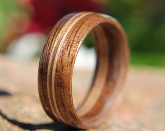 Men's Bentwood Ring Walnut with Double Maple Inlays