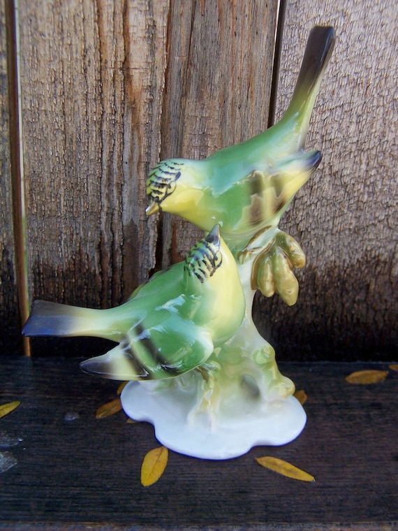 Vintage Collectible Porcelain Love Birds Green Parakeets