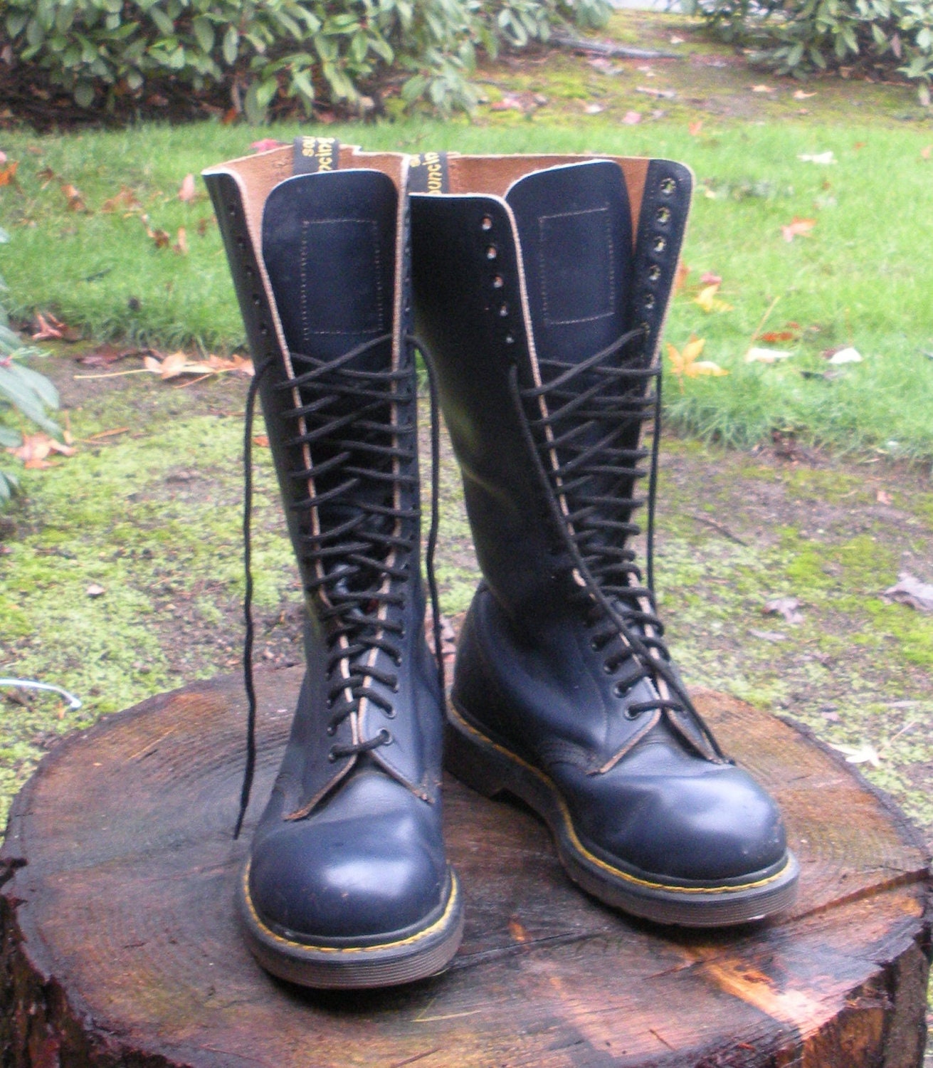 Vintage Doc Martens 20 Eyelet Boots US Women size 7.5