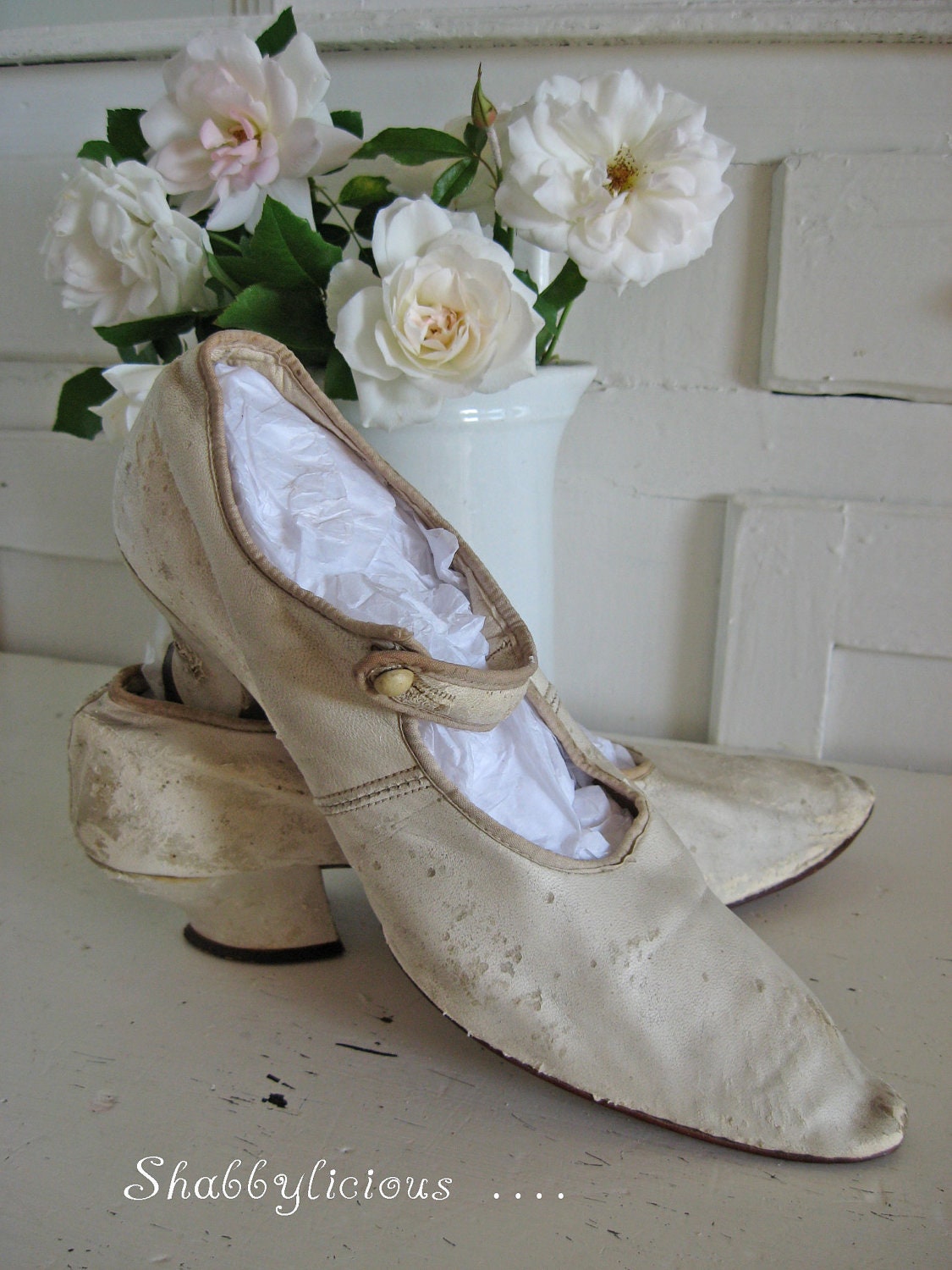 Antique Vintage Victorian Ladies Shoes White Kid Leather