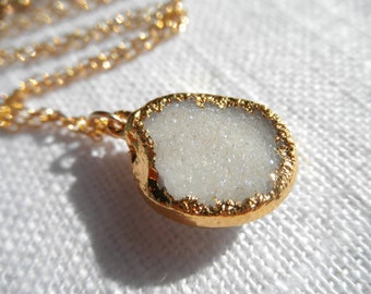 Bright white druzy - druzy necklace - snow white druzy necklace - gold necklace - D R U Z Y 198