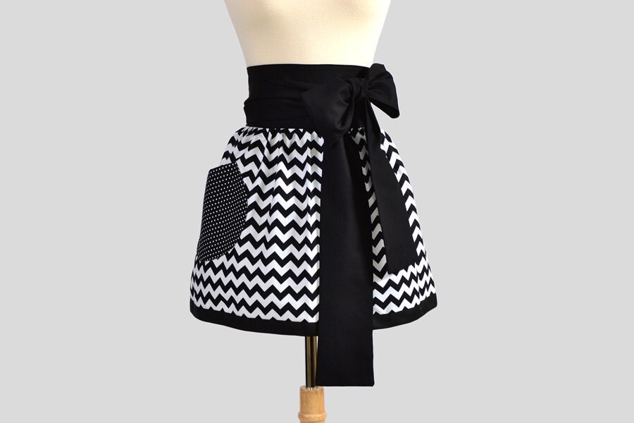 Waist Half Apron / Black and White Chevron Waist Apron Trimmed