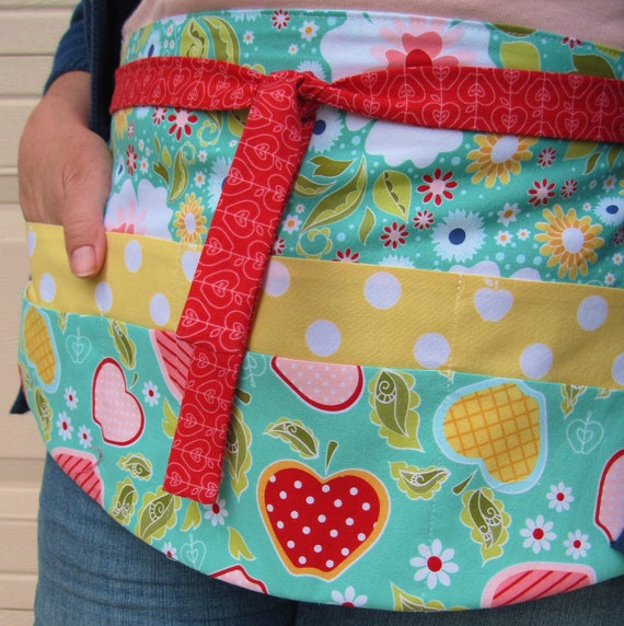 Teacher Apron with Pockets Last One Pretty Floral Utility