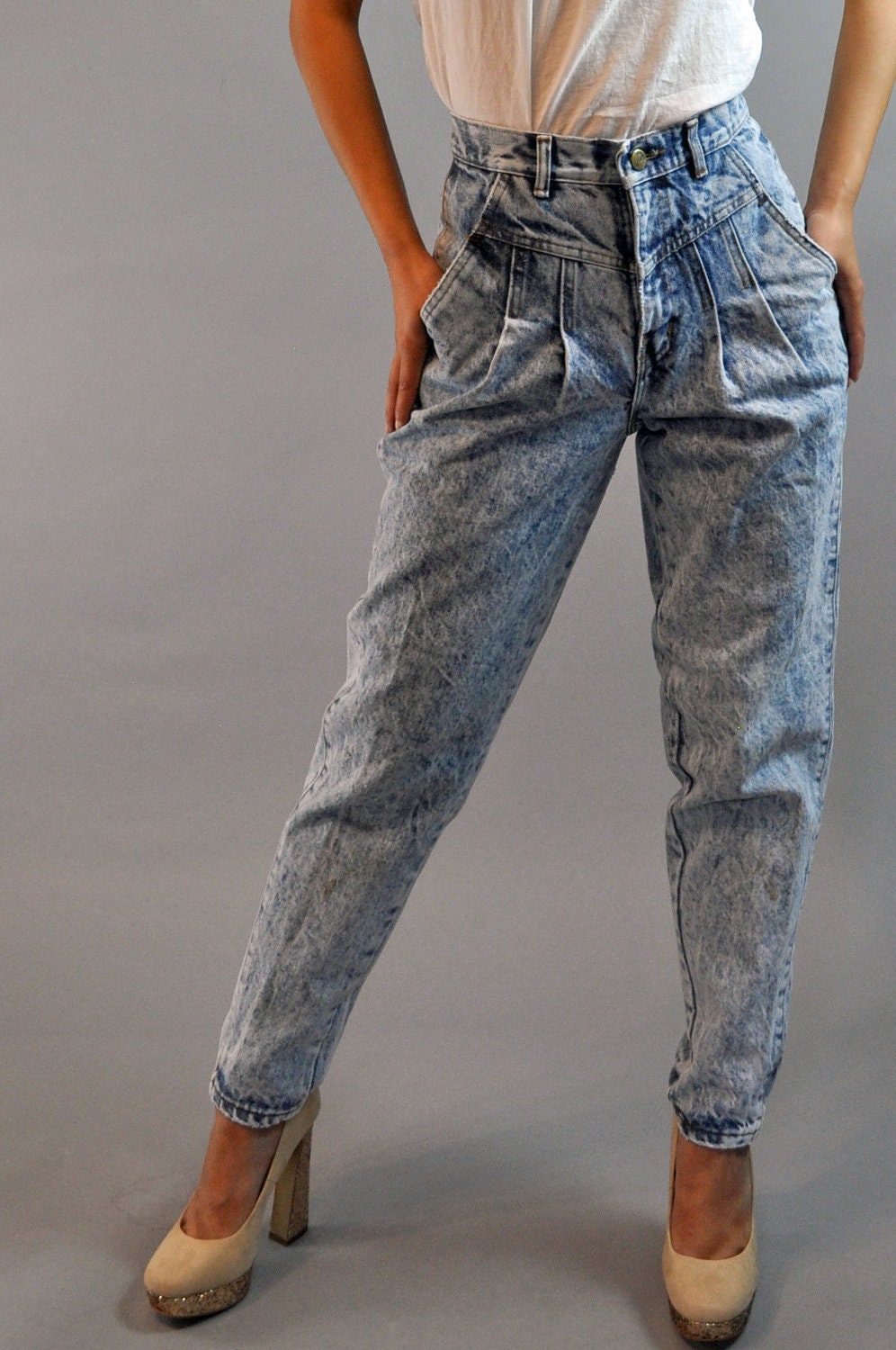 80s vintage high waisted jeans / ACID WASH Denim Jeans / Chic