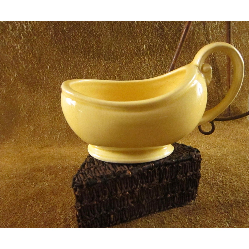 Vintage Small Ceramic Yellow Gravy Boat – Haute Juice