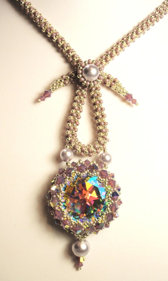 Beading Tutorial for Crystal Pendulum Necklace jewelry