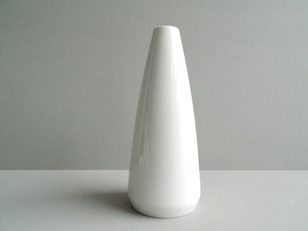 Sale Sgrafo Modern White Vase - Modern White Vase ðzoom sale sgrafo modern white vase - modern white vase ðzoom