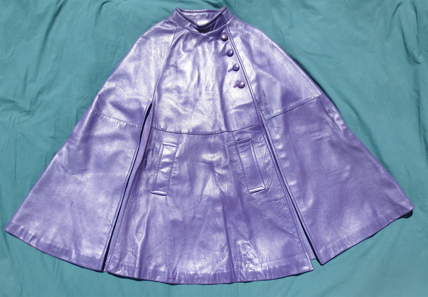 Retro 1960s Mod Purple Leather Cape Vintage Capelet