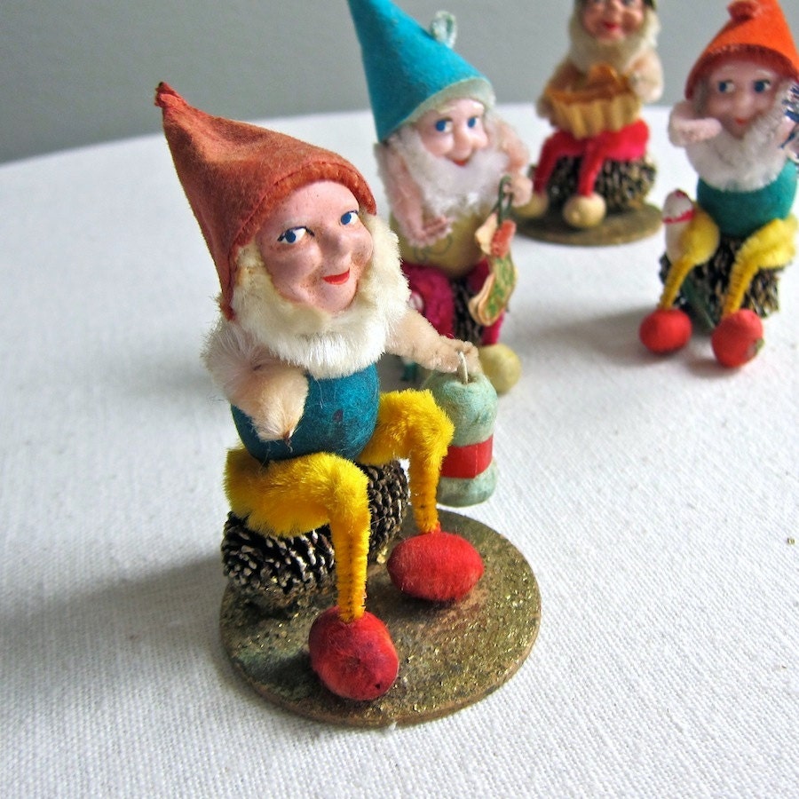 Vintage Christmas Elves on Pine Cones Made by 