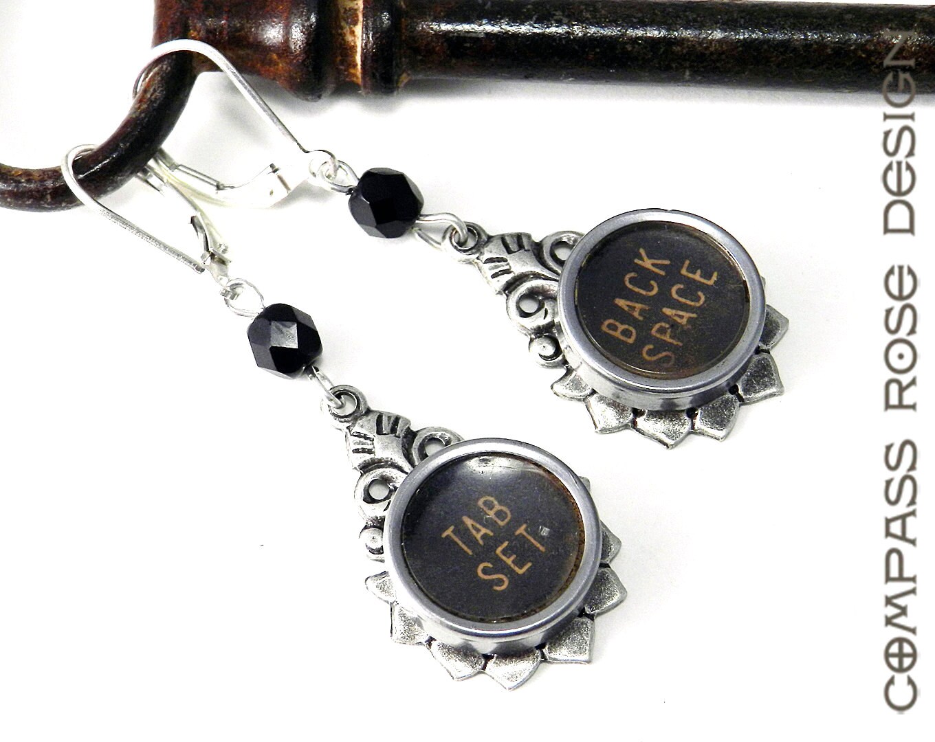 The Key to Aetheria - Steampunk Necklace & Earrings Set
