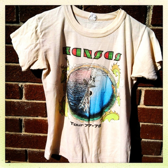 KANSAS 1977-1978 Point of Know Return Tour T-Shirt by HeathandMoor