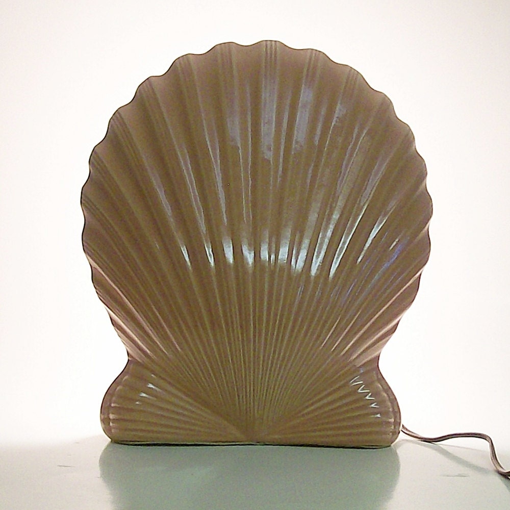 Vintage Ceramic TV Lamp Pink Sea Shell