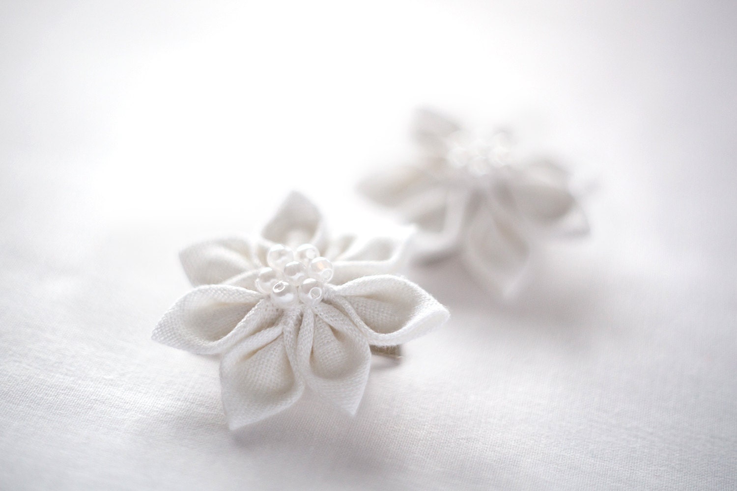 White hair clips Girls white hair clips White Flower girl