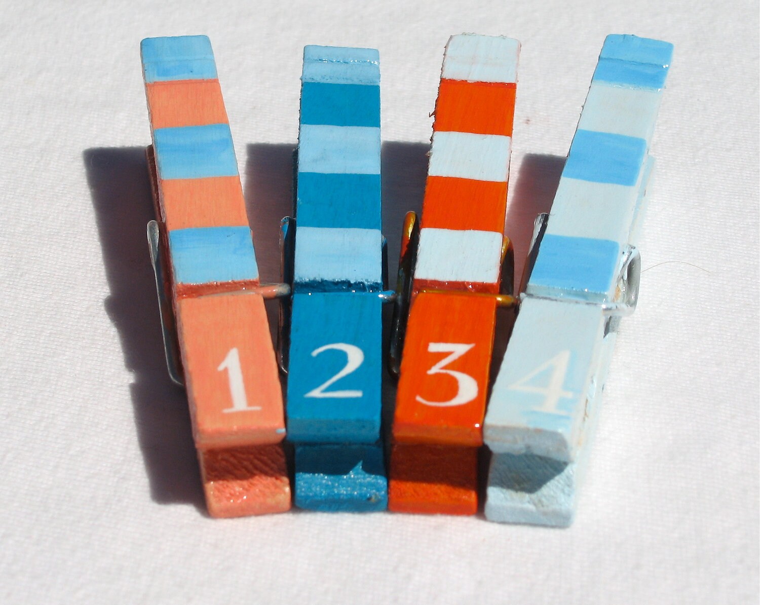 NUMBERS CLOTHESPINS hand painted clothespin set
