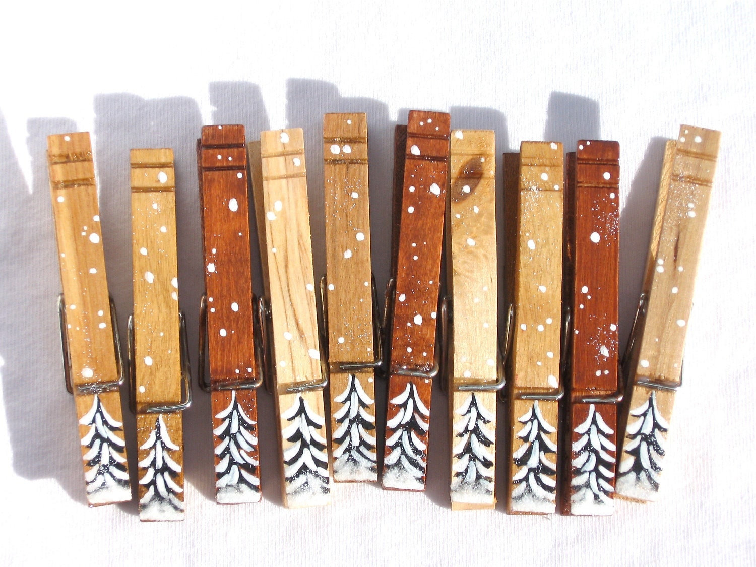 10 painted CHRISTMAS CLOTHESPINS