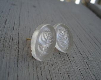 Luminous Vintage Foiled Glass Cameos Relief Rose Stud Pierced Earrings