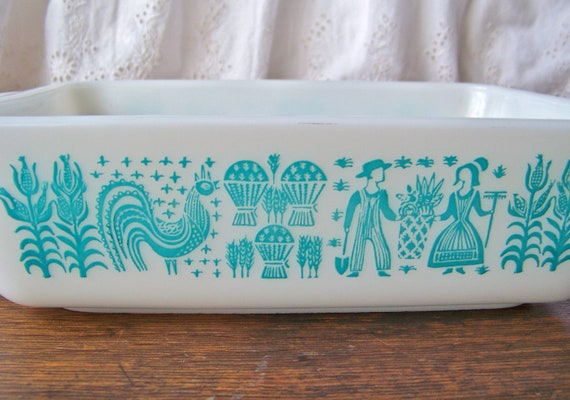 Vintage Pyrex Turquoise Ovenware