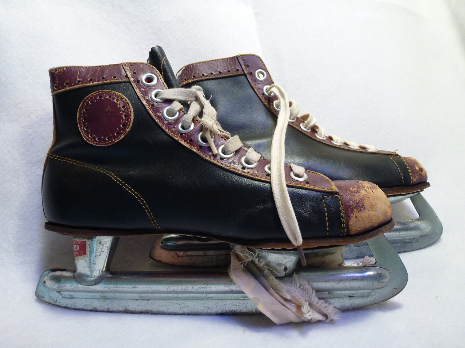 vintage mens ice skates