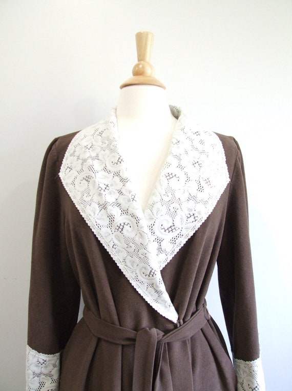1960s Lace Bathrobe Vintage 60s Plus Size Robe L 2XL