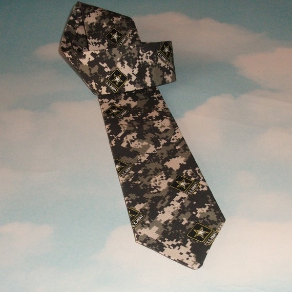 digital camo tie
