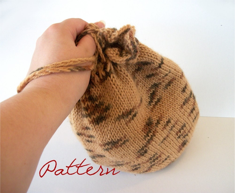 Knitting Pattern PDF: Round Knitted Drawstring Bag Wristlet