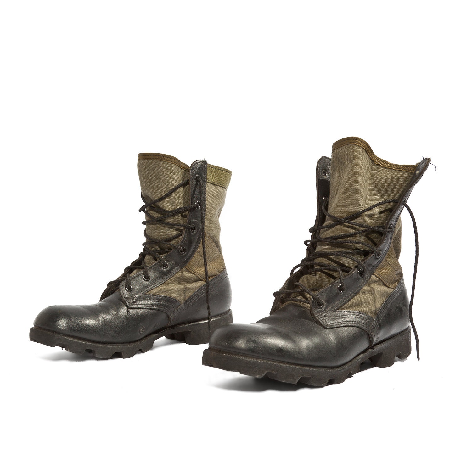 Vintage Military Jungle Boots in Black and Green for a