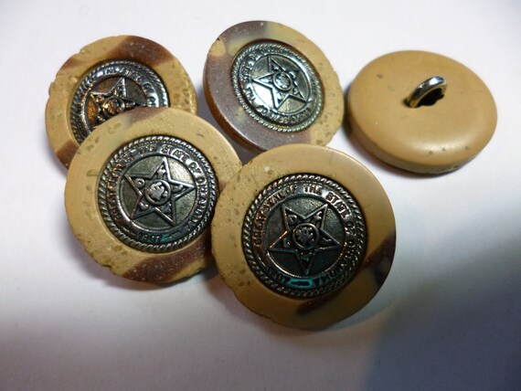 Vintage Buttons f16 by Francebee on Etsy