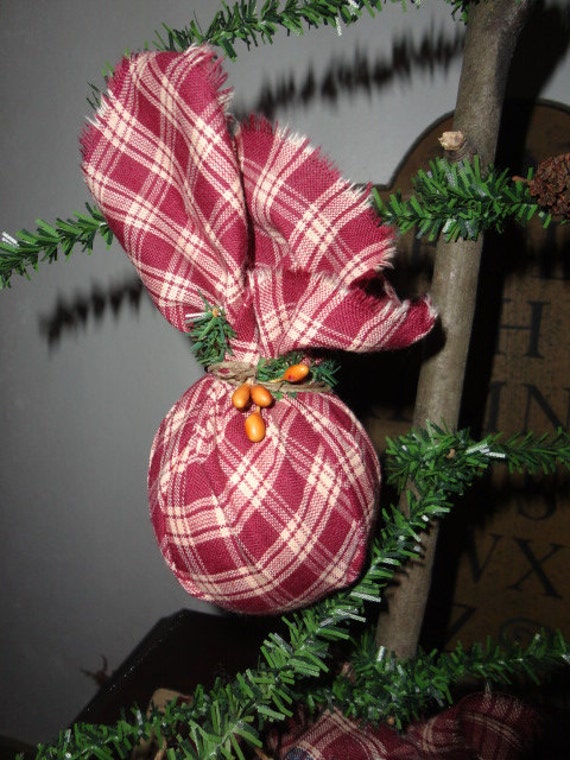 6 primitive homespun fabric christmas ornaments red check 6 primitive homespun fabric christmas ornaments red check