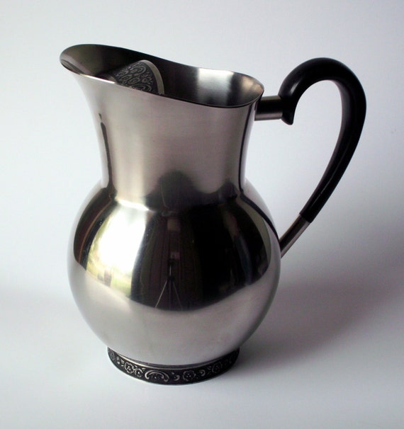 Mid Century Modern Oneida Custom 18 8 Stainless Pitcher