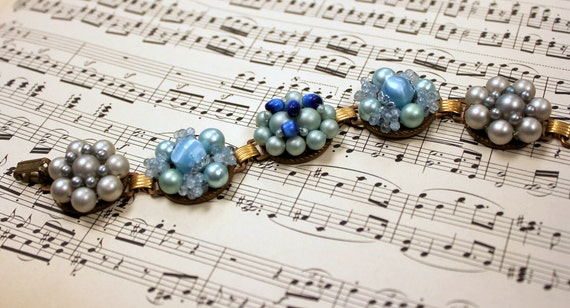 Cluster Bracelet Vintage Blues